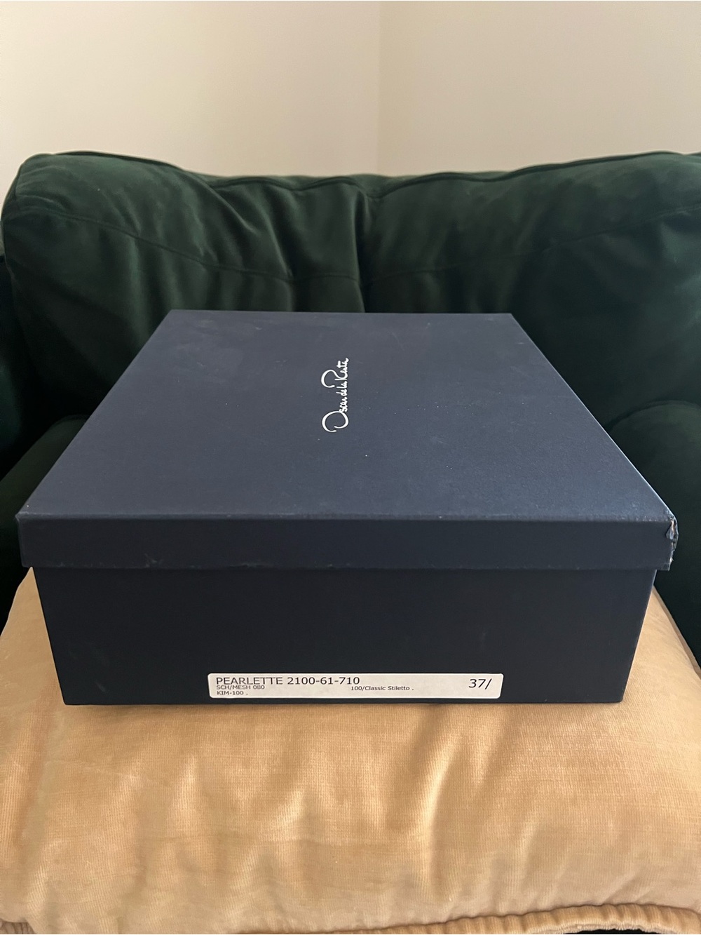 NIB Oscar de la Renta Pearlette Embroidered Booties - Size 37.5 - Picture 14 of 14